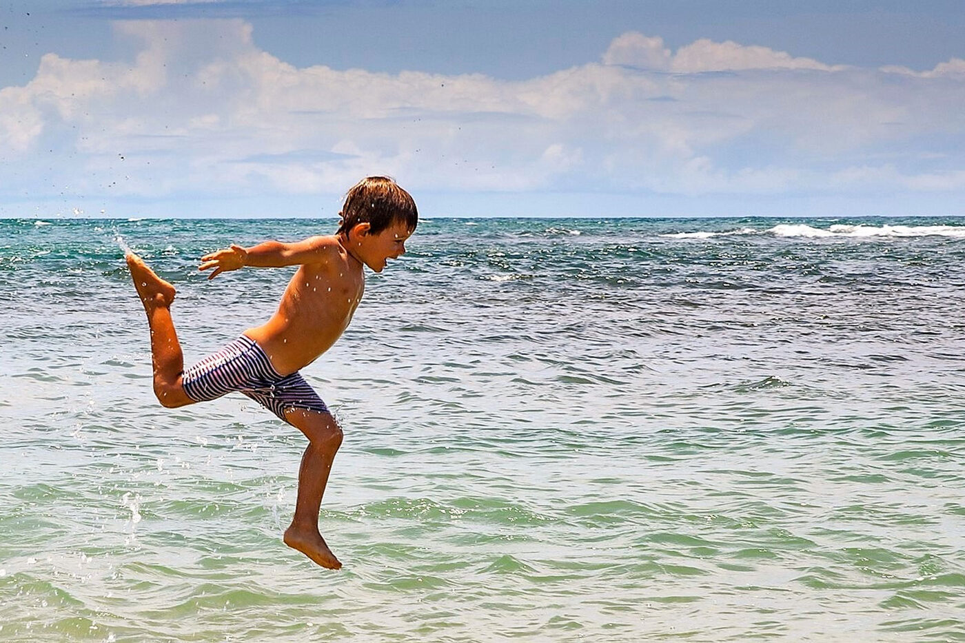 Piscinas naturais de águas cristalinas em Taipu de Fora